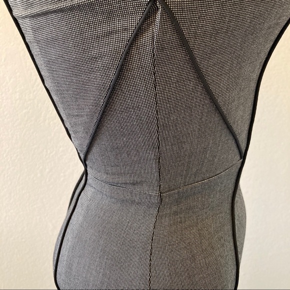 H&M dress - Picture 2 of 15